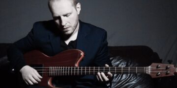 Mike Hall, The New Famous Name of Solo Bass Guitar