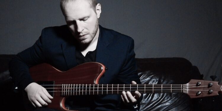 Mike Hall, The New Famous Name of Solo Bass Guitar