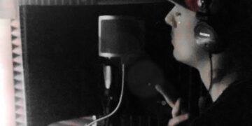 Artist Teezy Simmons is Taking Over