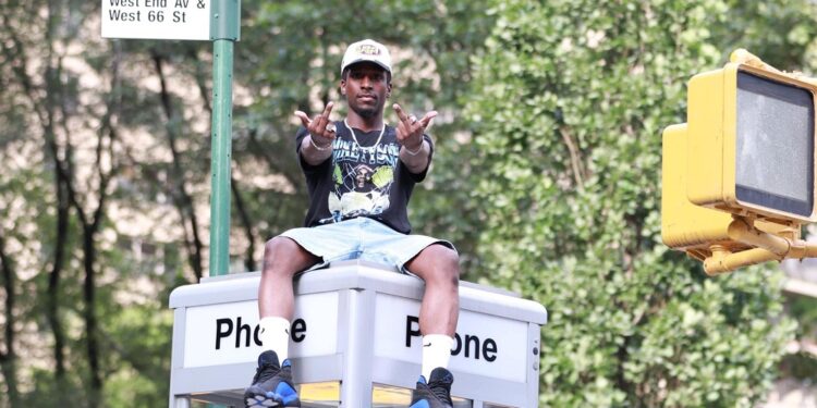 Music Artist Super Luigi Needs To Be On Your Playlist