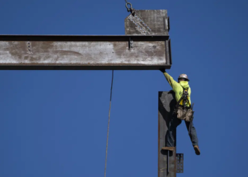 US economy sending mixed signals: Here’s what it all means