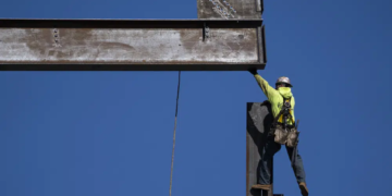 US economy sending mixed signals: Here’s what it all means