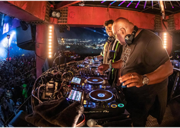 HOW CAN CAUSE ARTISTS & ATHLETES CHANGE THE WORLD?