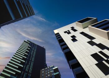 Unlocking Homeownership: Seaside Town’s New Homes Policy Empowers Buyers