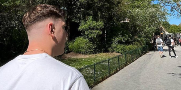 Elliot: The 24-Year-Old Trading Prodigy Leading a New Generation of Traders