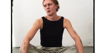 Casper Iskov Unveils Captivating Live Session 2024