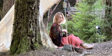 Interview with Andreea Lazar: Embracing Challenges and Finding Color in Film