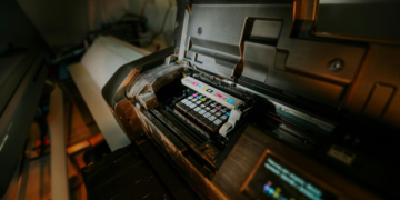 UV Printing vs. Traditional Printing: Which Is Right for Your Project?