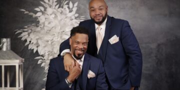 Across the Pond: UK Recognizes Its Favorite American Couple