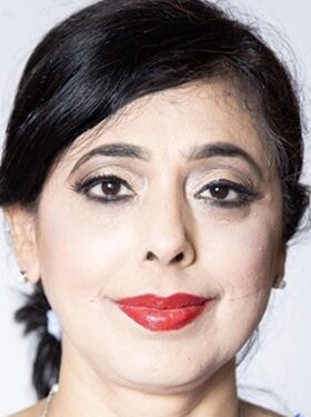 Jane Summers: Merging Analytics, Art, and Altruism