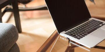 Why Refurbished IT Laptops are a Smart Investment for Small and Mid-Sized Businesses