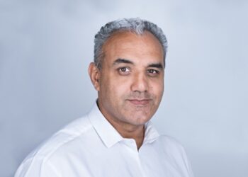 Tom Orrowchild, the author of Earth2035,