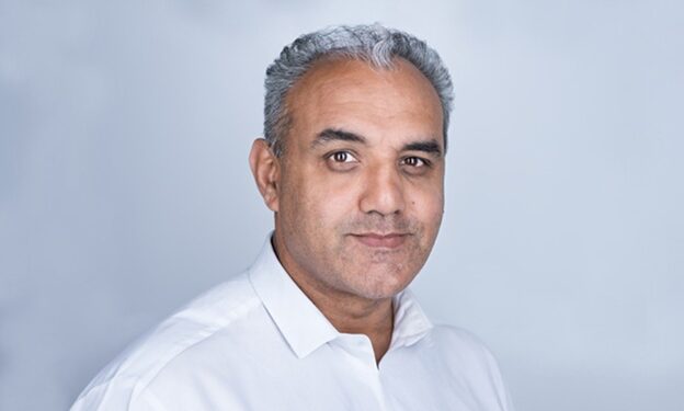 Tom Orrowchild, the author of Earth2035,