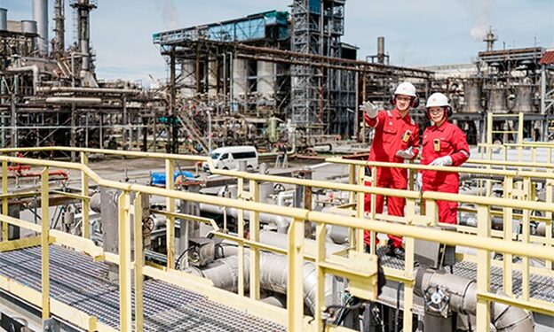 Shell receives Court’s order to pay close to £ 200 million of outstanding payments owed to PETRONAS instead of PETROS