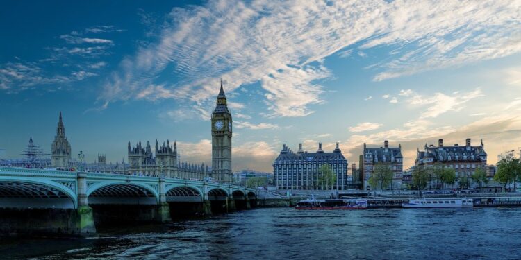 Listed Building Consent in London: What Homeowners Need to Know