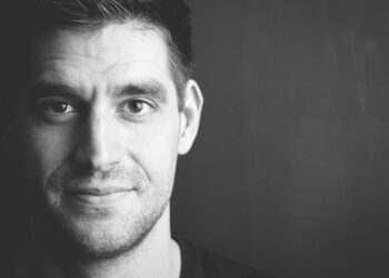 Techflex “Fortress” Review: Hard-Hitting Techno with Real Momentum