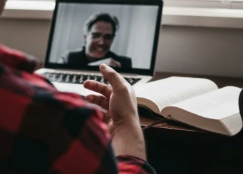 UK tutoring company online