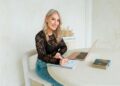 Sarah Marshall’s Mediumship Readings Are Helping People Feel Less Alone in Grief