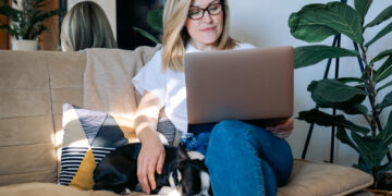 Survey reveals nearly half of 25–44-year-olds are saving for an emergency fund amid ongoing financial pressure